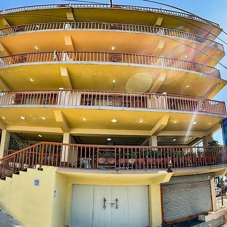 Hotel Zambala House Мак-Леод-Гейндж Экстерьер фото