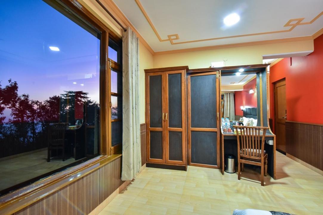 Hotel Zambala House Мак-Леод-Гейндж Экстерьер фото