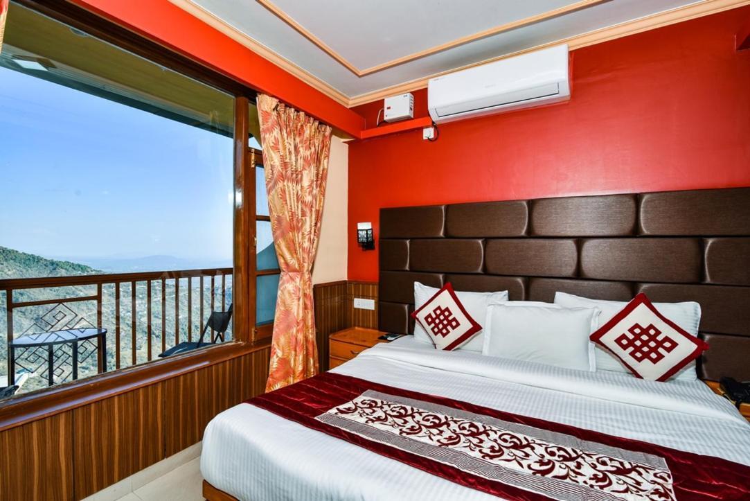 Hotel Zambala House Мак-Леод-Гейндж Экстерьер фото